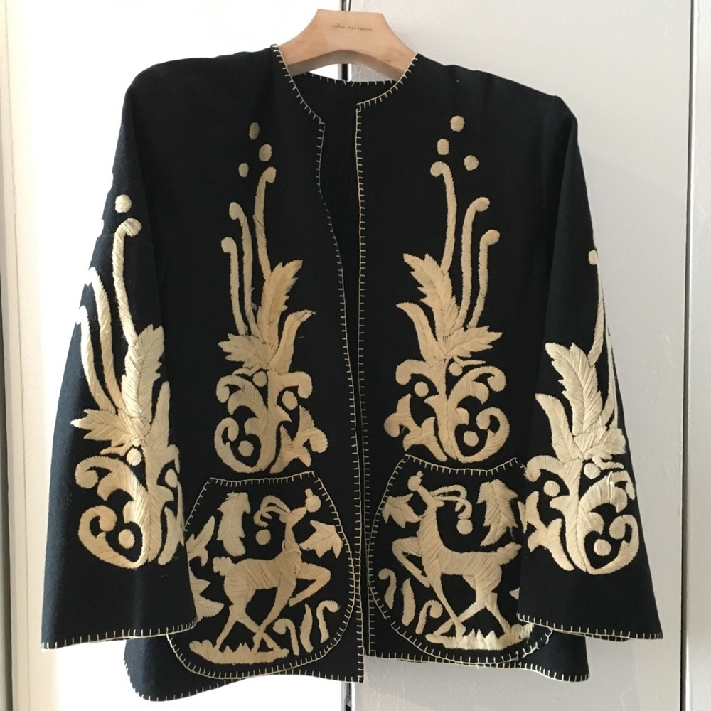 HOLIDAY WINTER embroidered black jacket loose wool deer PONCHO COAT